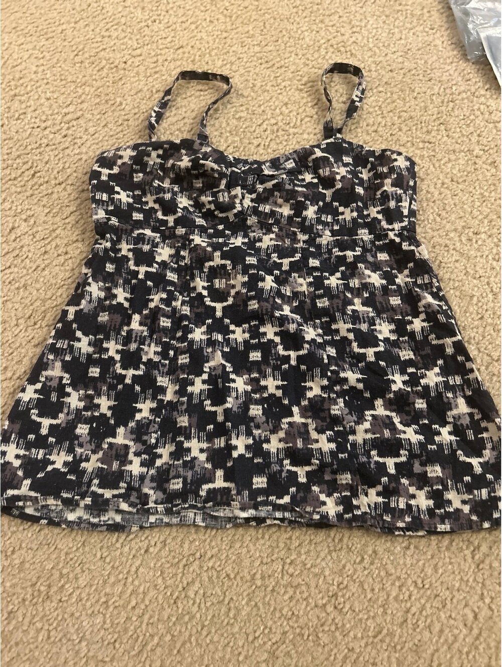 C793 woman top shirt size 6 T-shirt top
